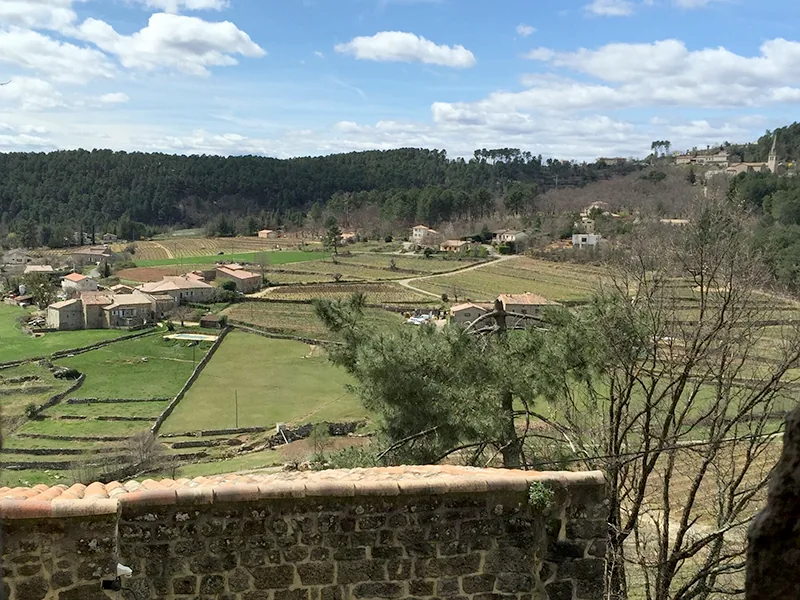 Vue extérieure de la petite maison