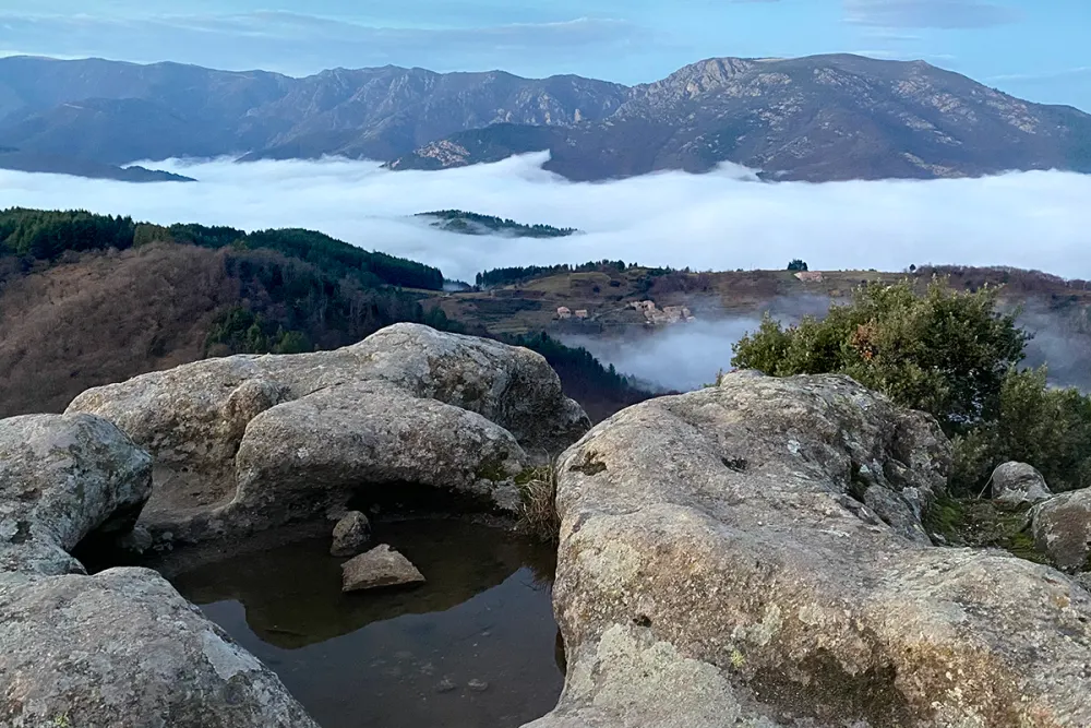 Mer de nuages au-dessus des montagnes ardéchoises